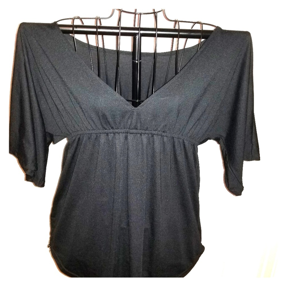🦋BLACK TOP WITH ELASTIC GATHERED WAIST empire